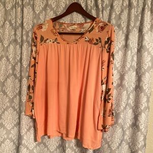 🌸PINK FLORAL TOP🌸